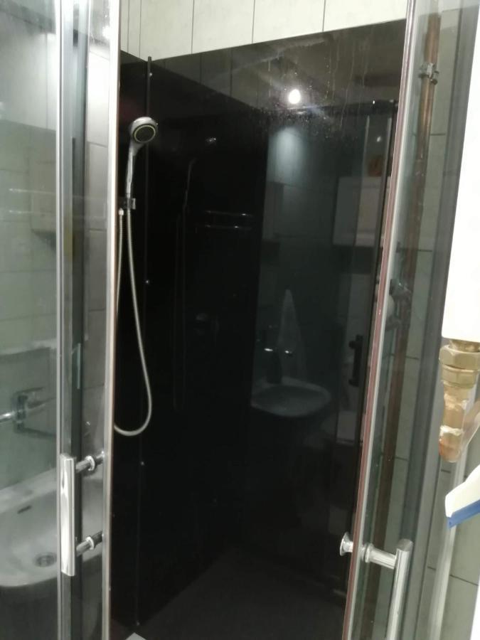 Self Check-In Targi Lotnisko Parking B Apartment Poznan Exterior photo